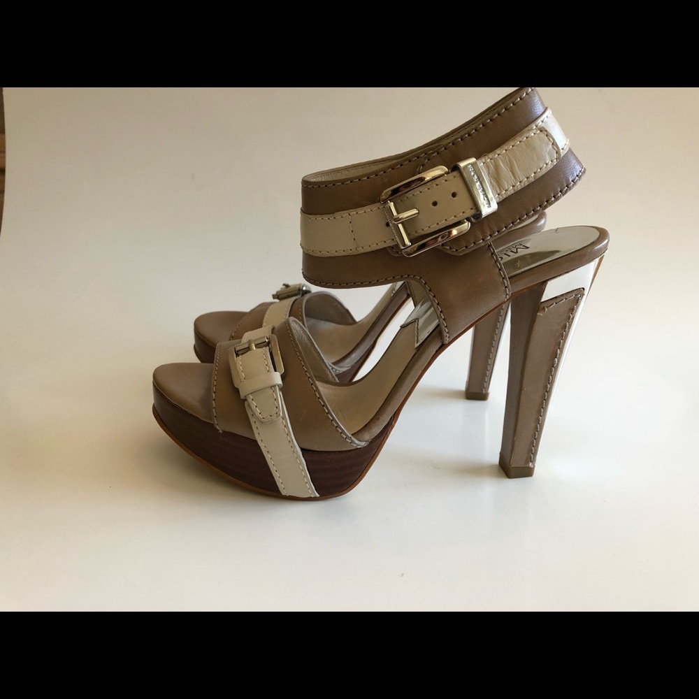 Michael Kors Ivory and Beige platform sandals